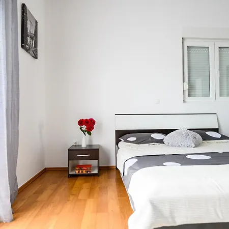 Anita Apartment *