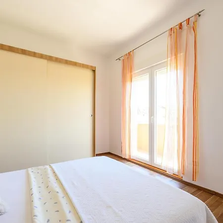 Anita Apartment