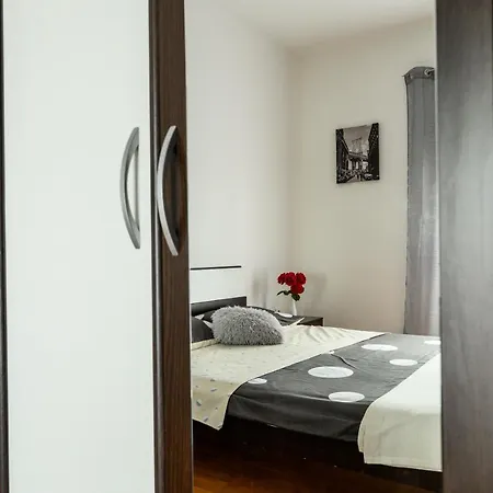 Anita Apartment